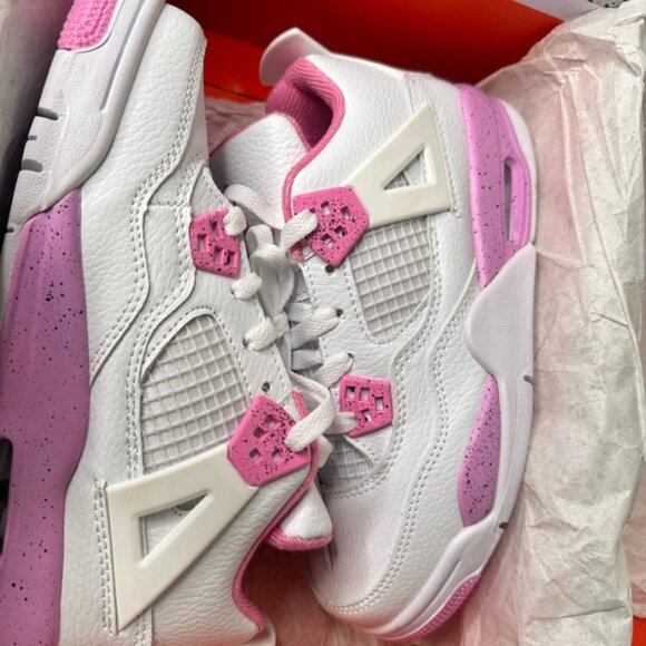 Air Jordan 4 Retro Pink Oreo. - Picture 7 of 7